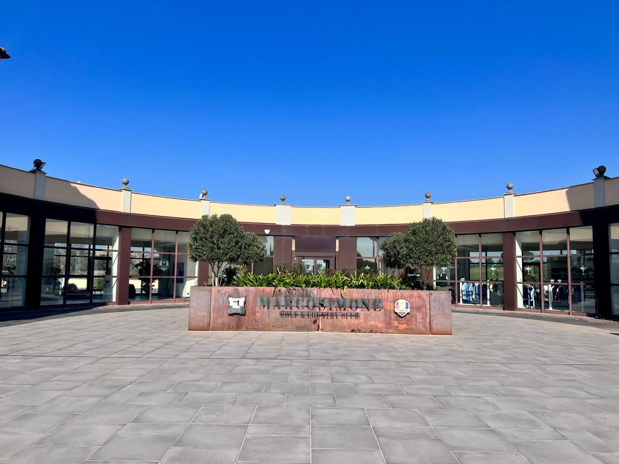 Holidays Homes Rome Golf Appartamenti Marco Simone Aeb Exterior photo