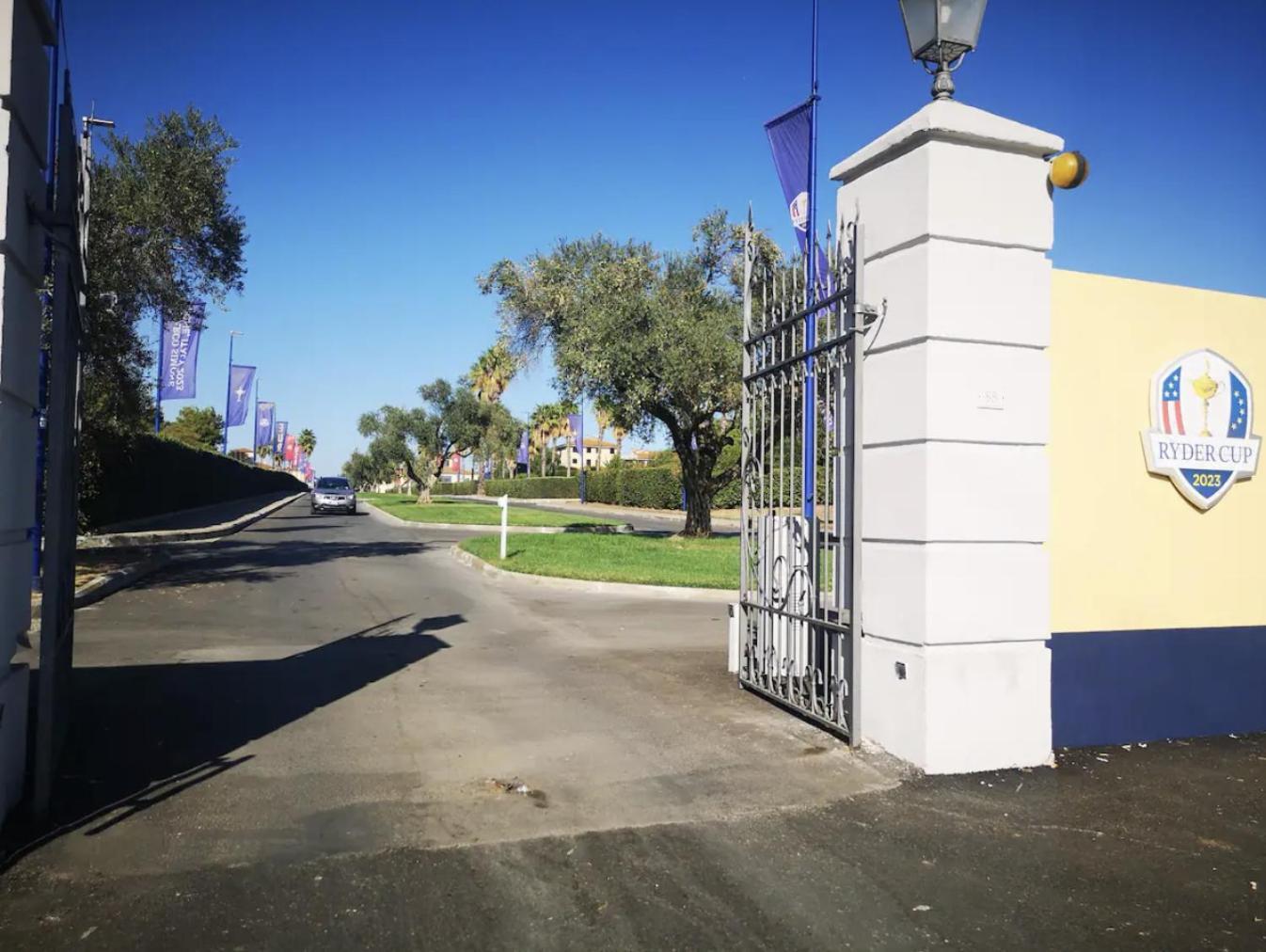 Holidays Homes Rome Golf Appartamenti Marco Simone Aeb Exterior photo